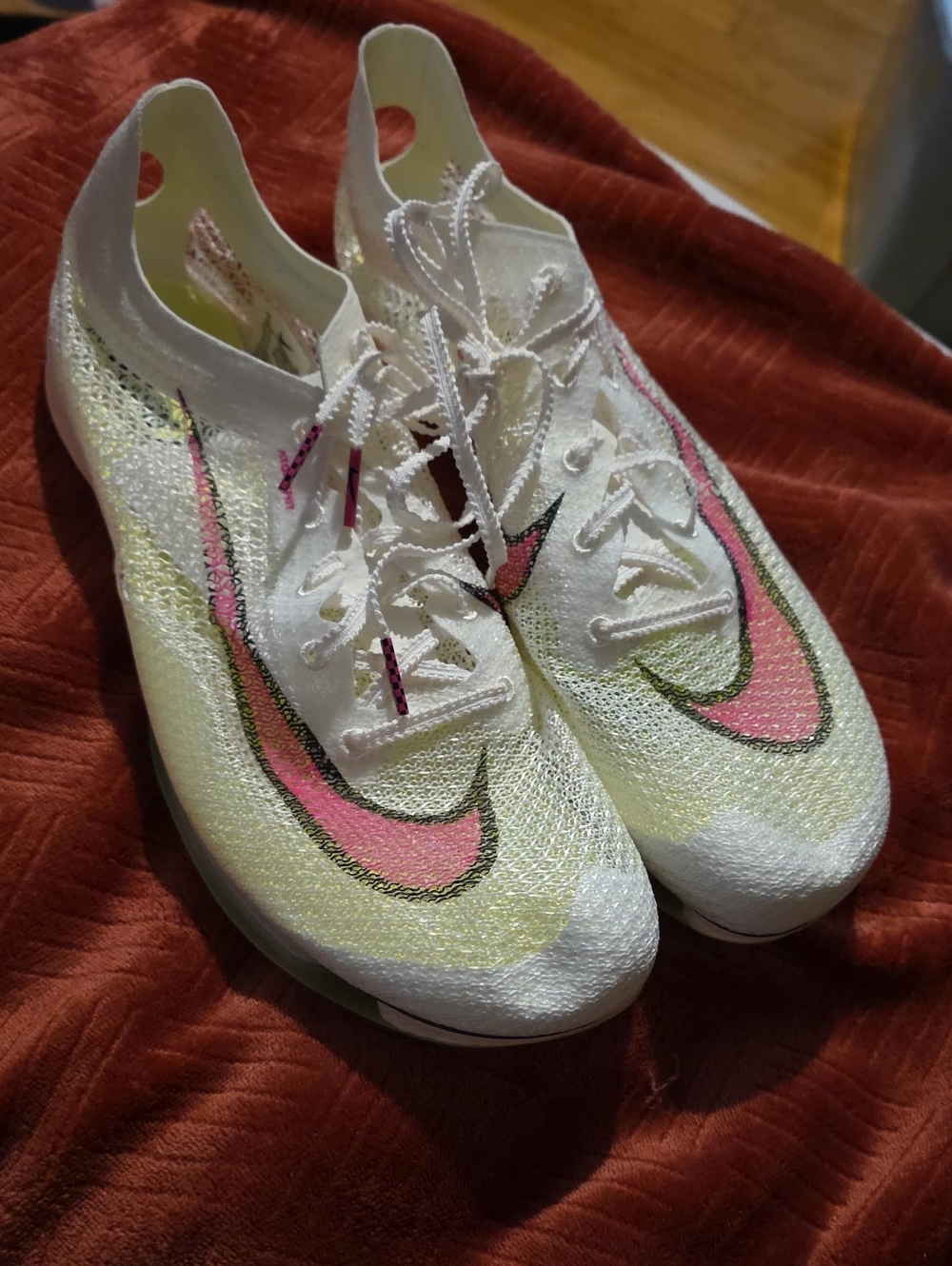 Nike Women’s White Pink & Lime Victory Track & Field Sprint Running Shoes